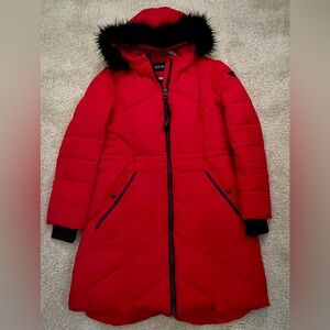 GUESS Red Down-Alternative Adirondack coat with removable faux fur trim - Large